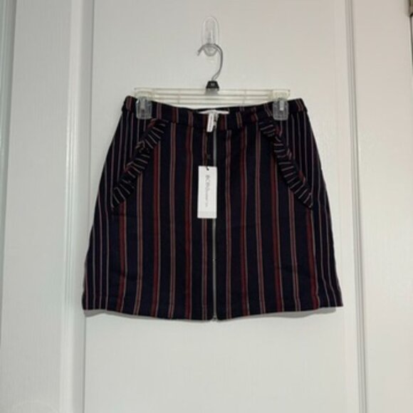 SKIRT | BCBGENERATION | SIZE 6 - Picture 2 of 10